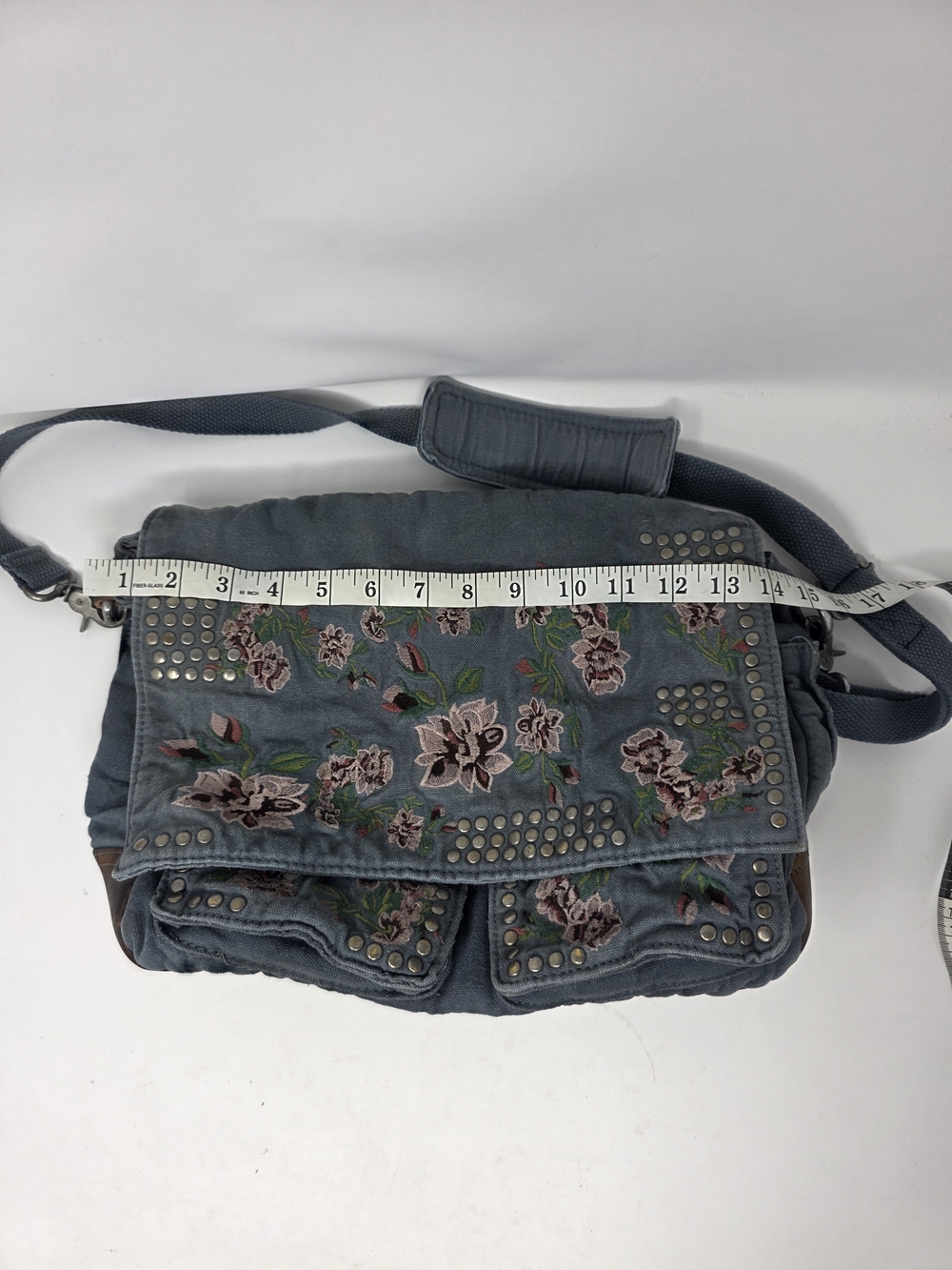 Free People Floral Embroidered Studded Canvas Messenger Bag Denium Leather Boho - Picture 9 of 11